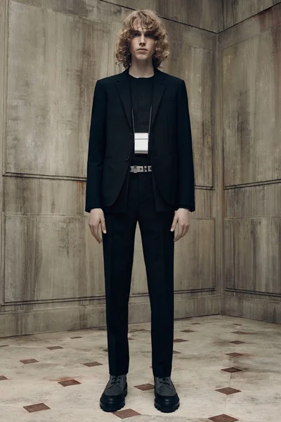 Look 25
